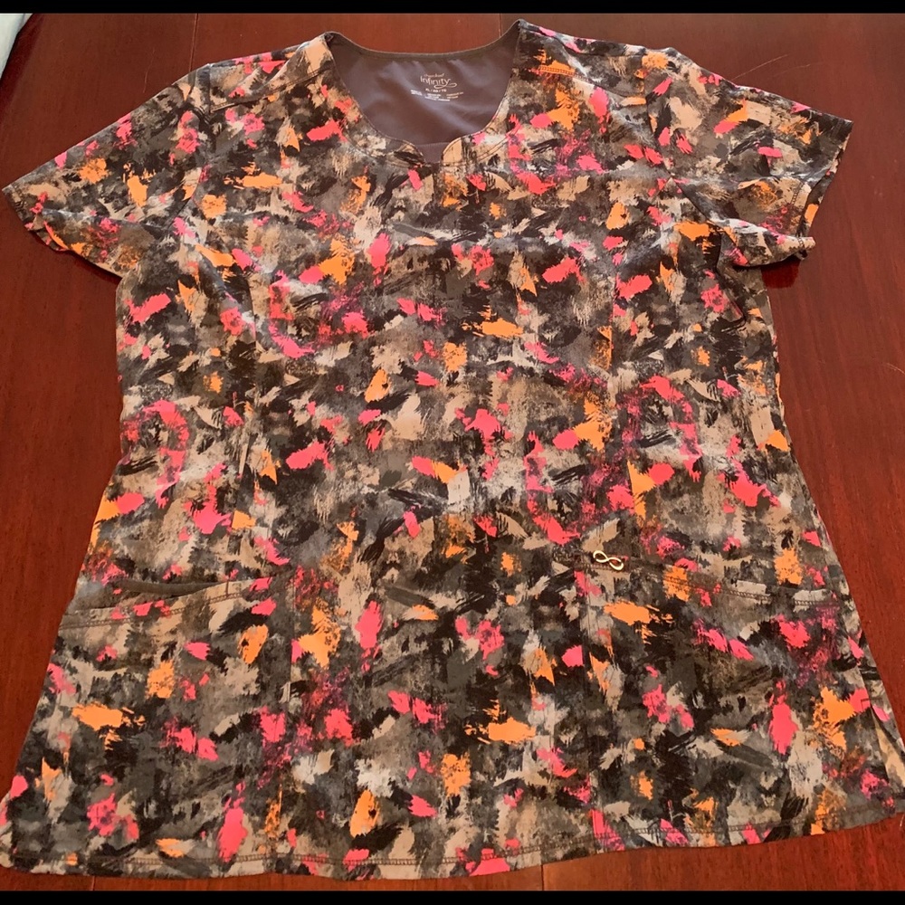 Cherokee Infinity Scrub Top